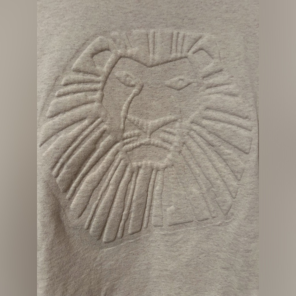Disney The Lion King Pullover Crewneck Sweatshirt, Adult Size XL, EUC. - Picture 2 of 3
